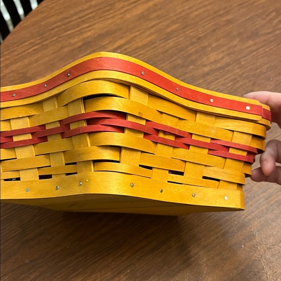 Longaberger 2001 Shining Star basket in Christmas Collection - Picture 6 of 6